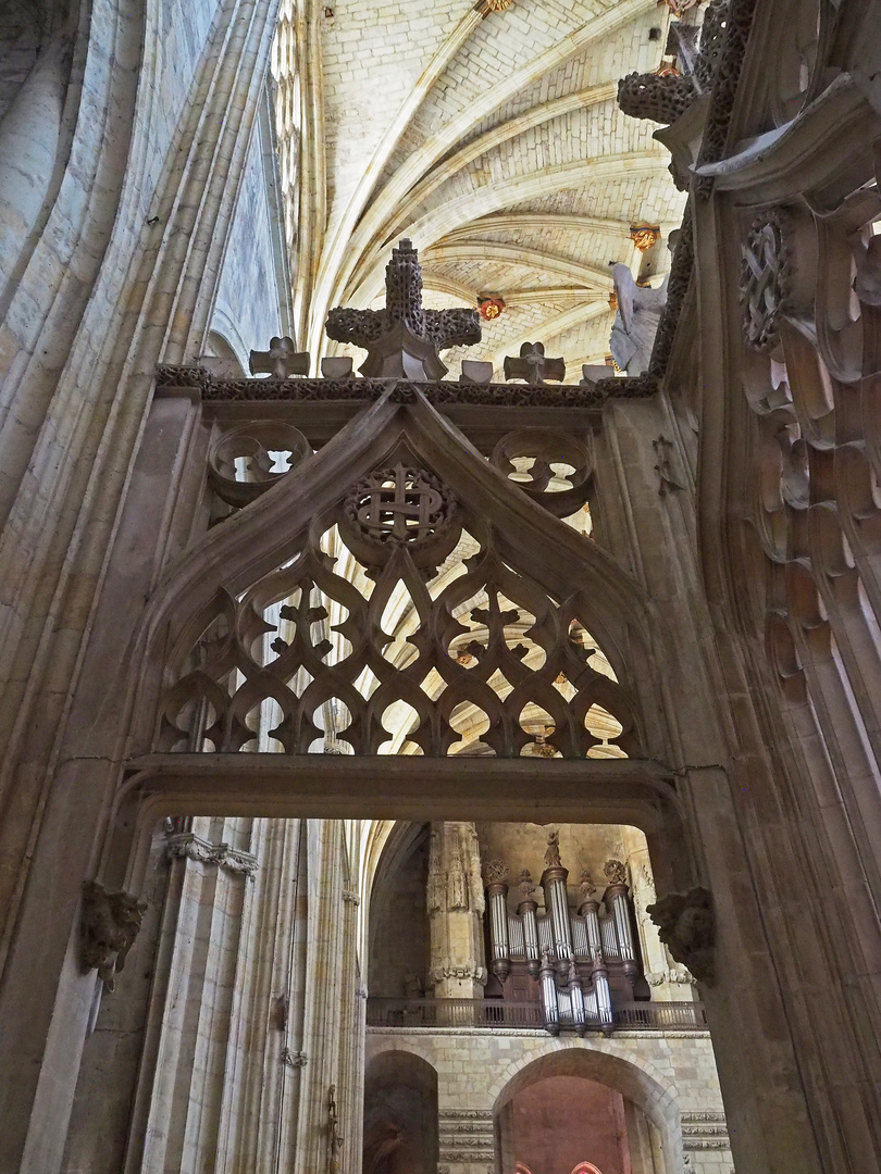 Le Grand Orgue vu du déambulatoire