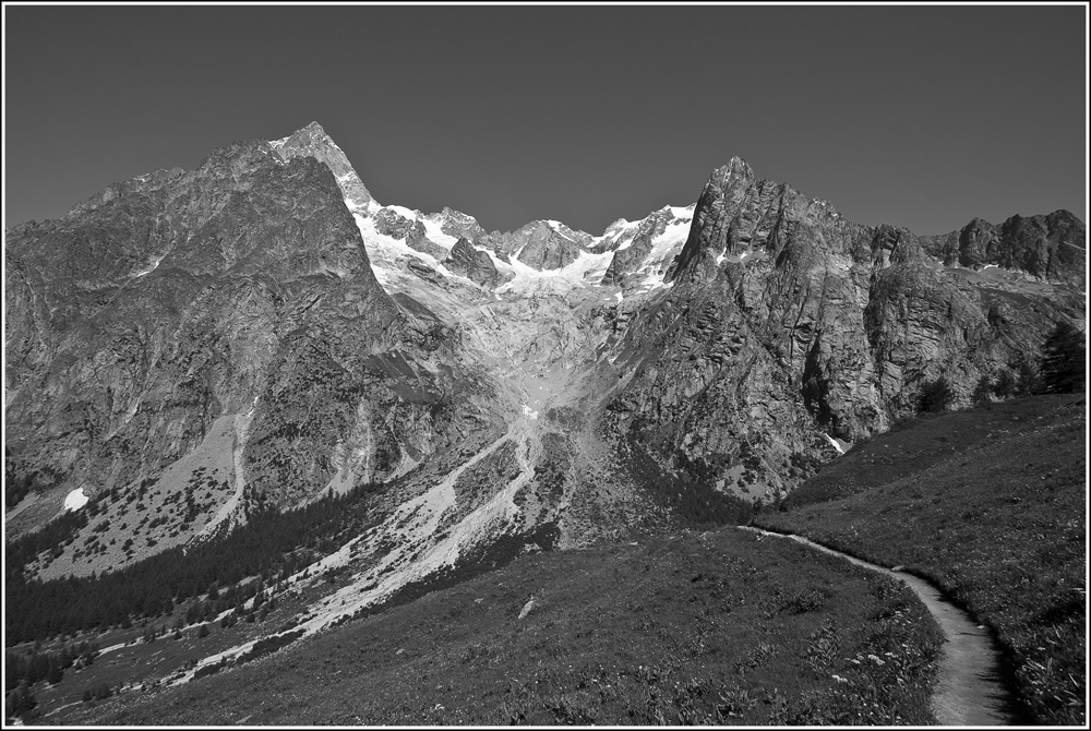 Le Grandes Jorasses