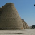 Le imponenti mura di Bukhara