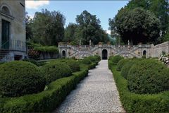 le jardin secret d une villa renaissance ....à lucca