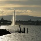 Le Jet d'eau et la rade de Genève vus de la rive gauche