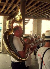 LE JOUEUR D' HELICON