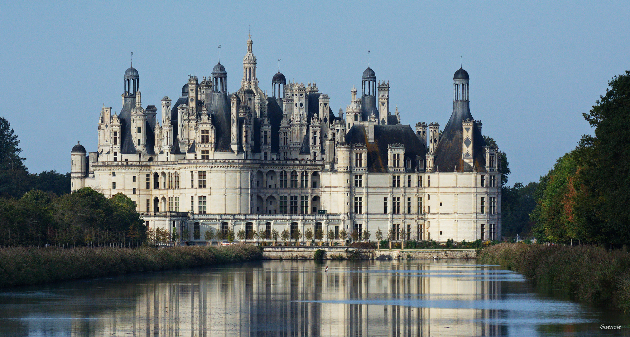 Le jour se leve sur Chambord