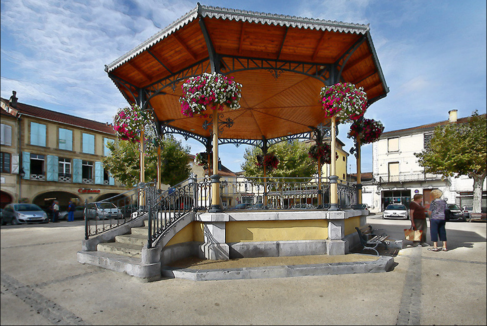 Le Kiosque