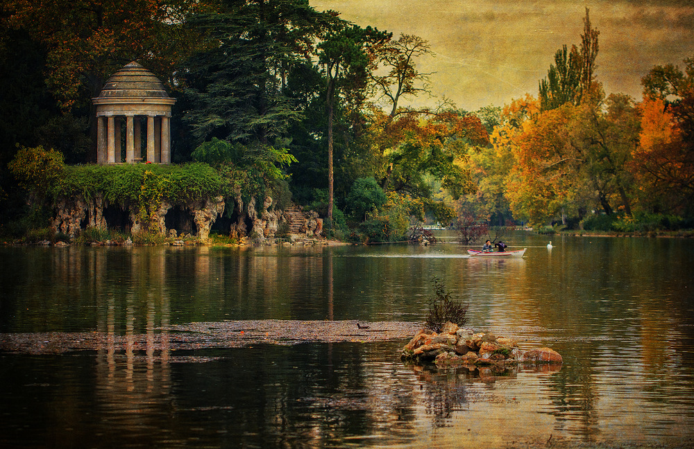 Le kiosque du  lac Daumesnil .