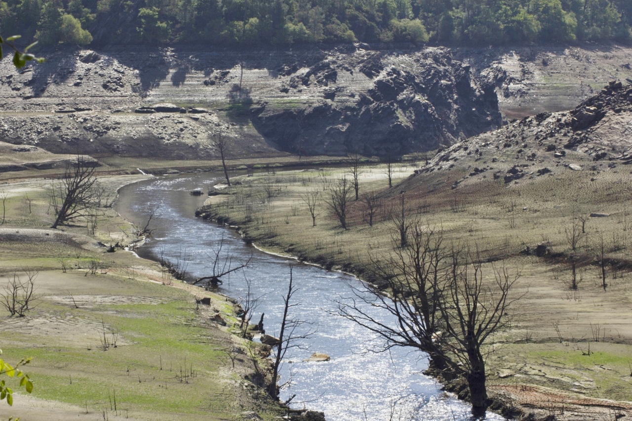 Le Lac de Guerlédan asséché 13