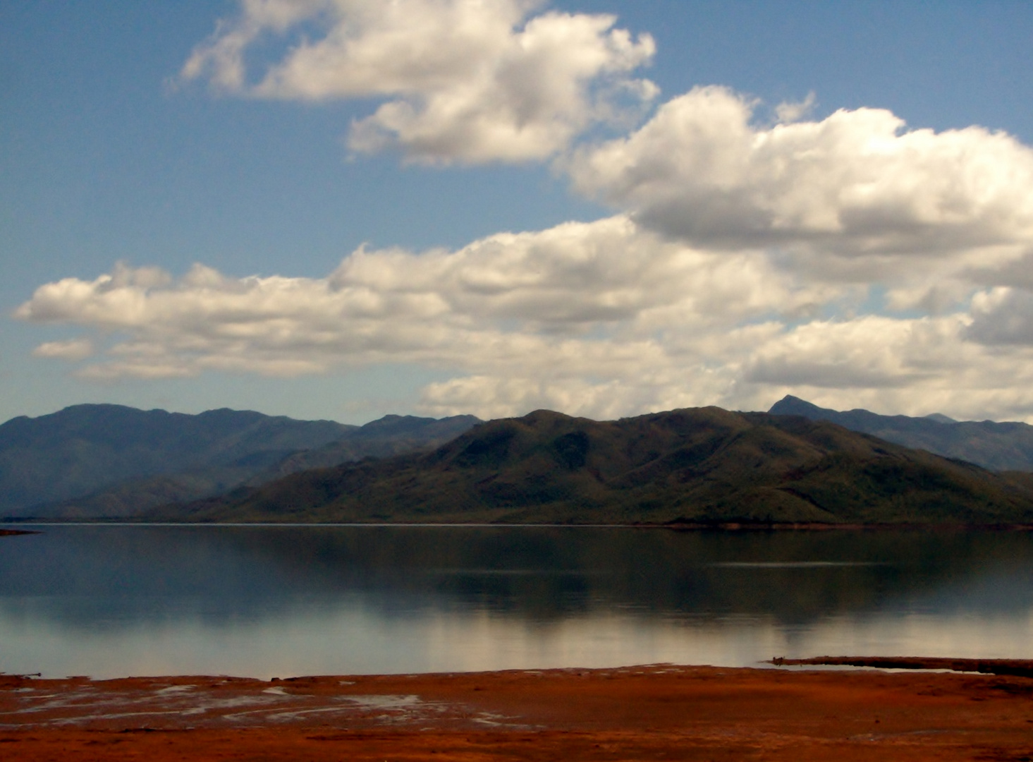 Le lac de Yaté