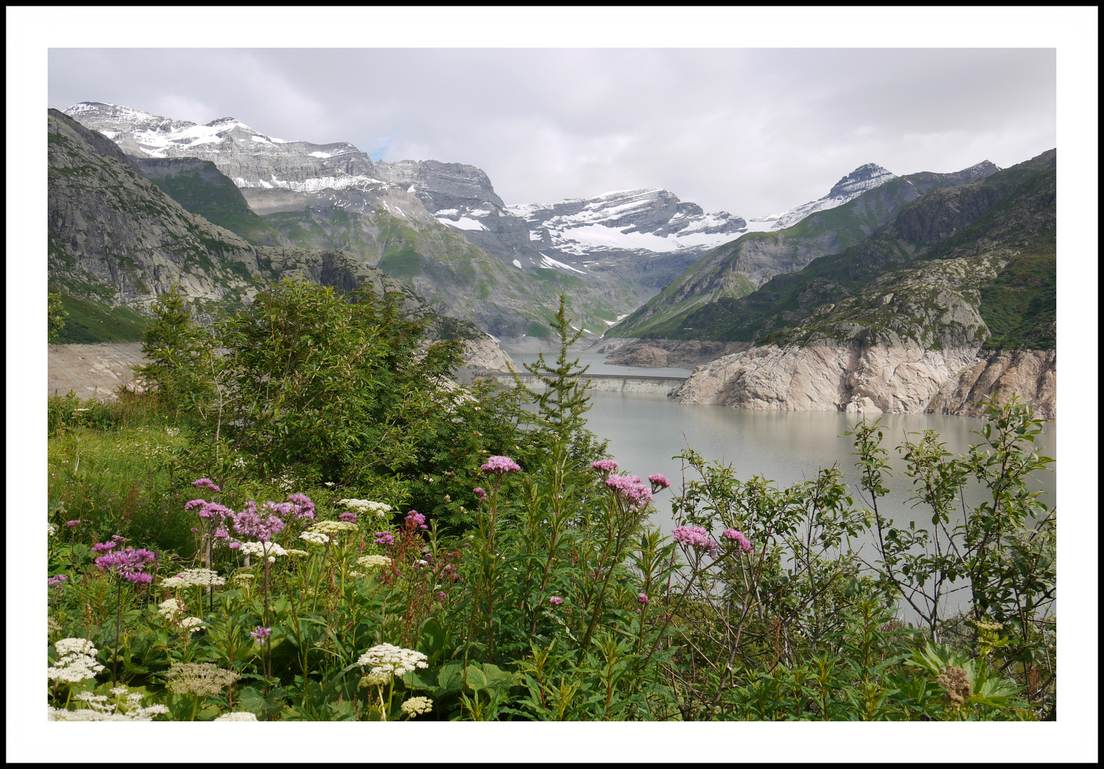 Le lac d'Emosson