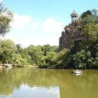 Le lac du Parc des Buttes Chaumont