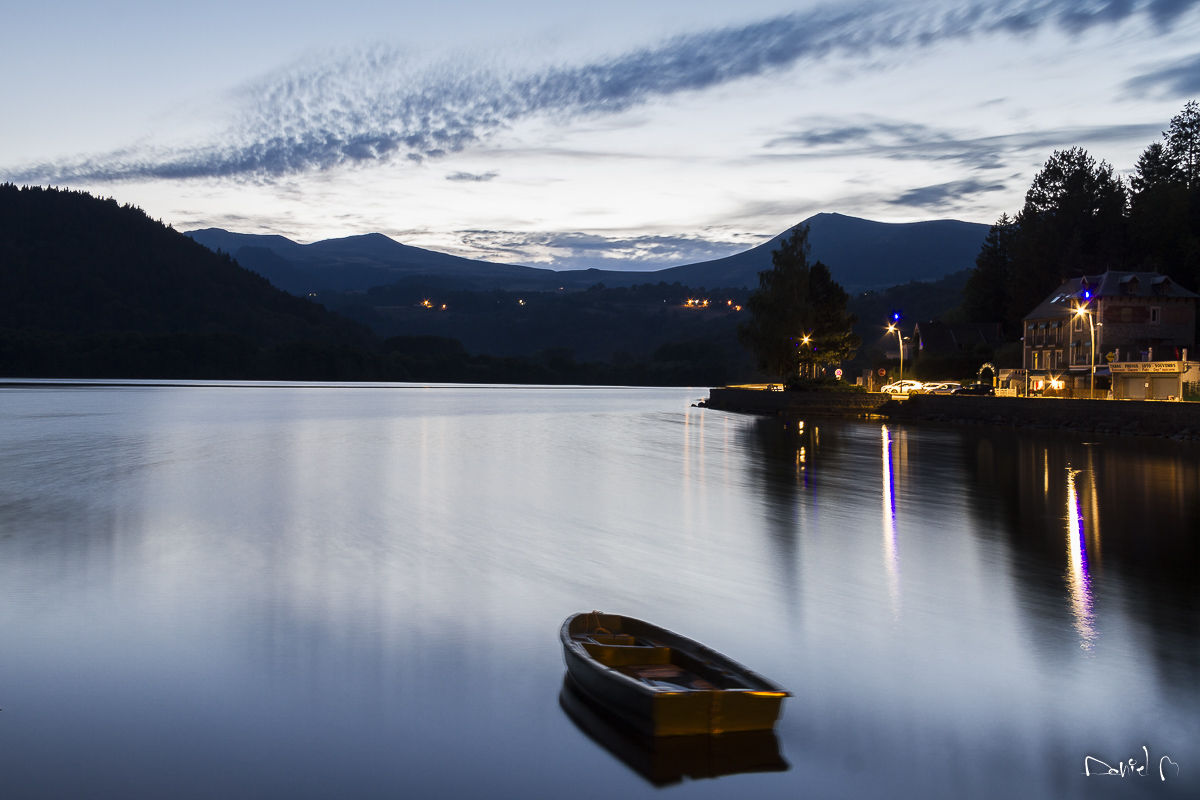 Le Lac la nuit