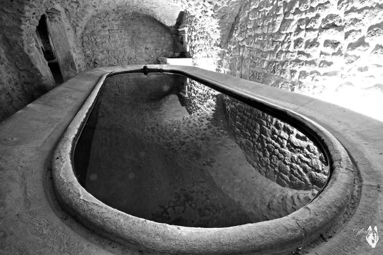 le lavoir "salles sous bois "