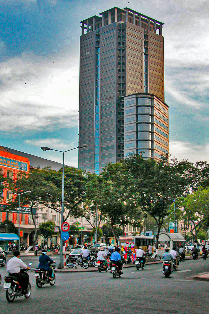 Le Loi Avenue in Saigon