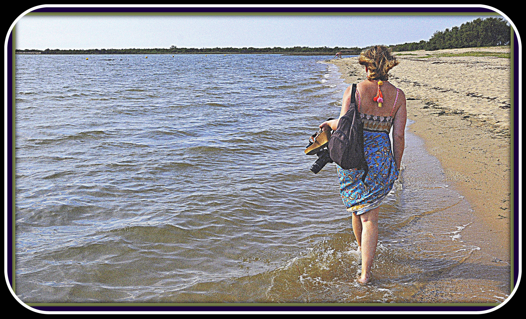 le long de la plage ! in Audenges (33) with marie ...!