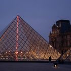 Le Louvre à l'heure bleue