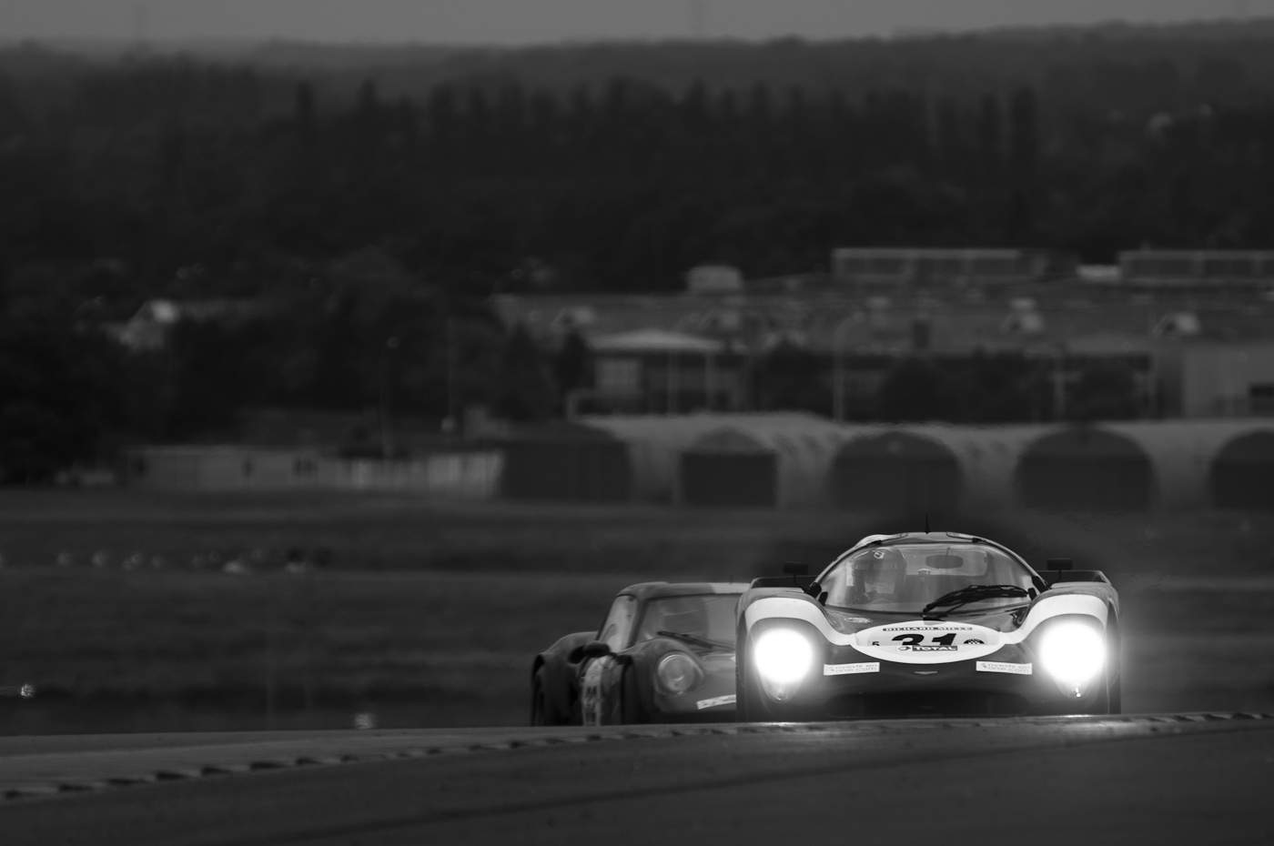 Le Mans Classic 2012 - Atmosphärisch PUR vor dem Dunlopbogen