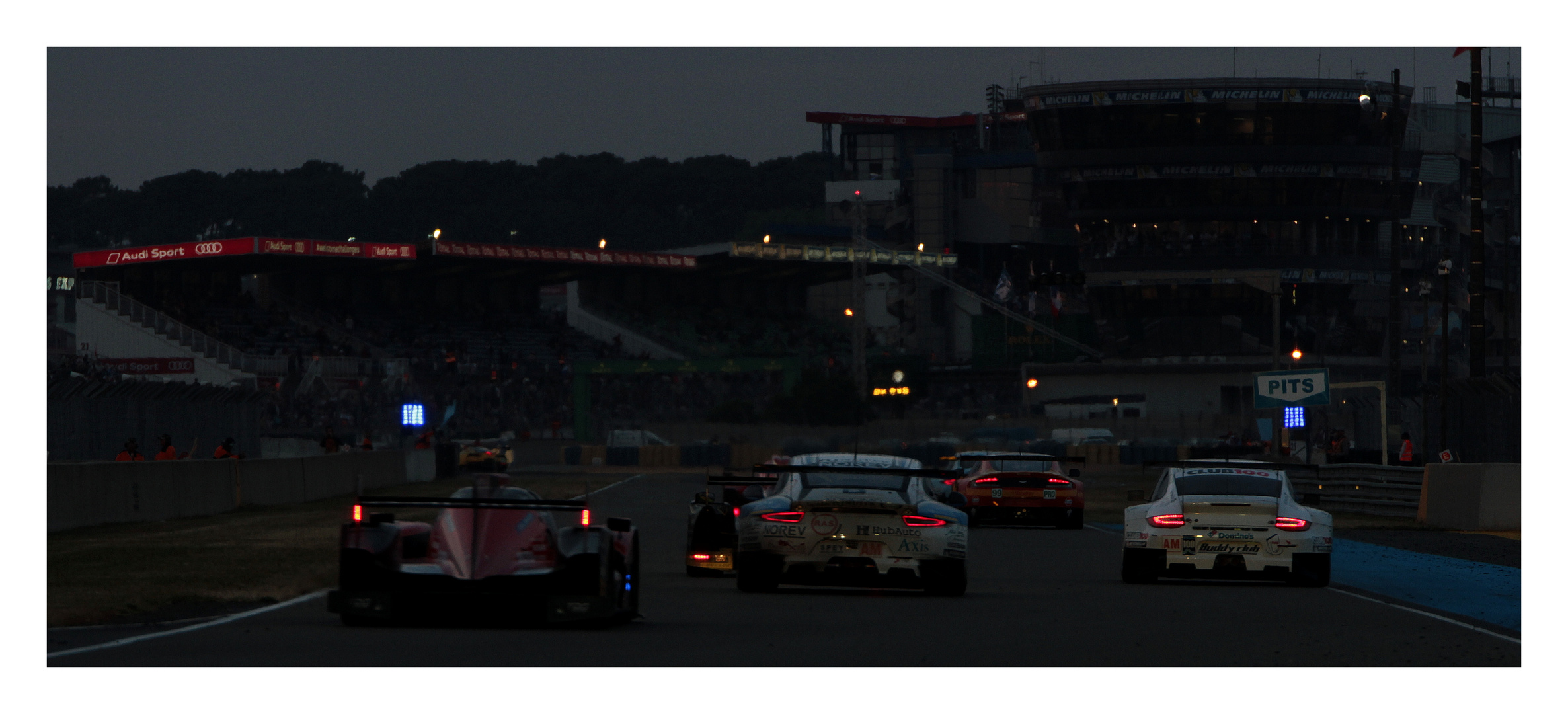 Le Mans @ night