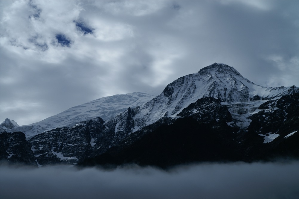 le massif du Mont Blanc par mauvais temps