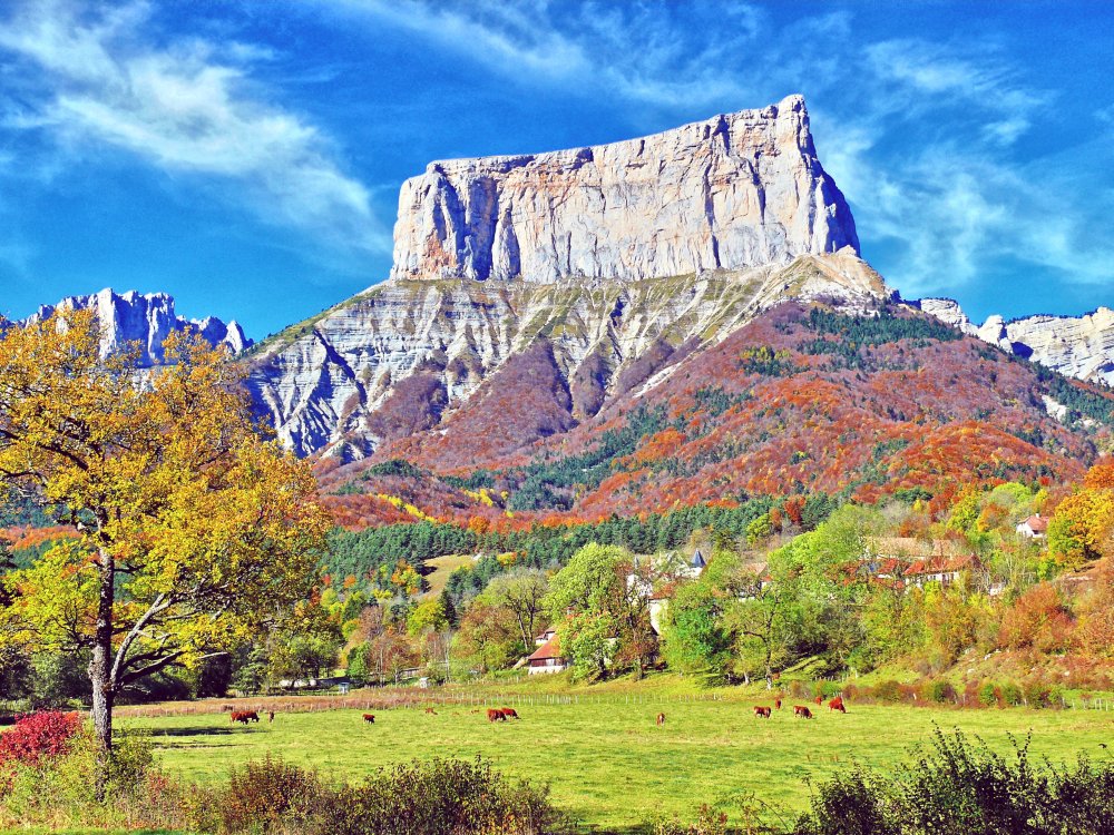 Le Mont Aiguille en Automne