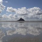 Le Mont-Saint-Michel et son reflet