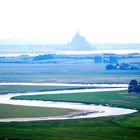 le mont saint michel vue sous un angle