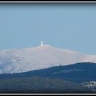 Le Mont Ventoux à 30 km.