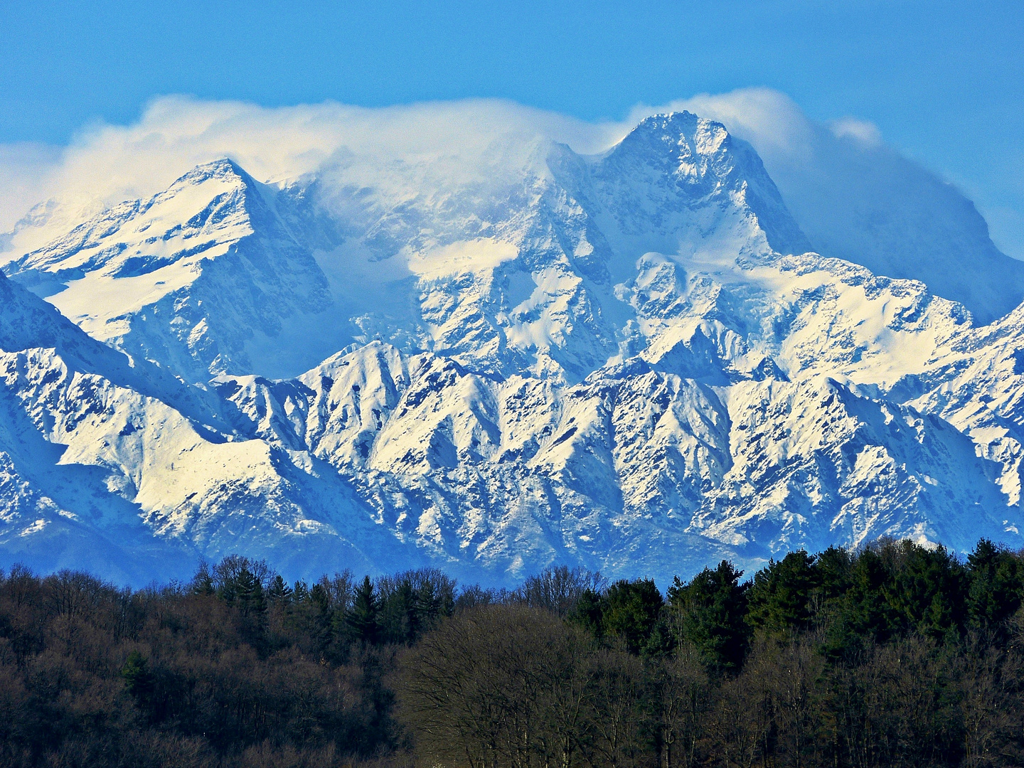 Le montagne viste da lontano:il Monte Rosa