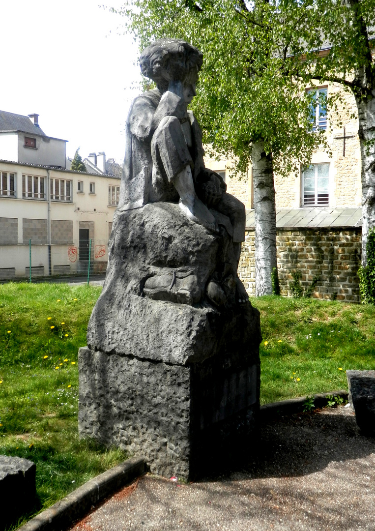 Le monument d'Arthur Rimbaud.