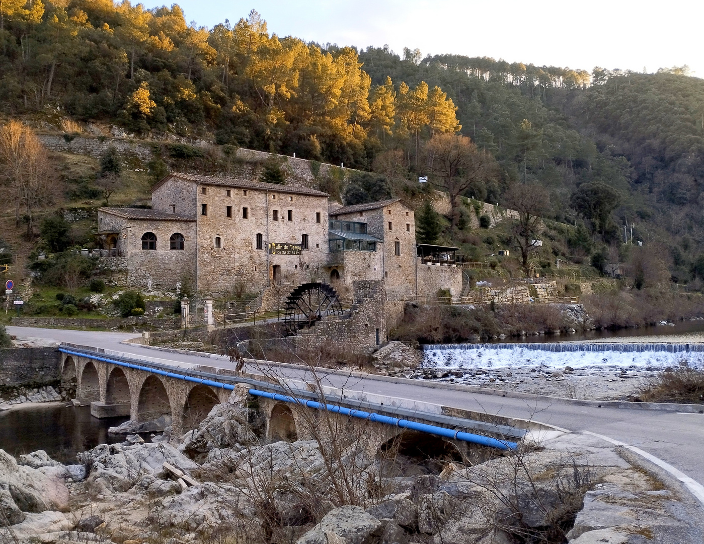 Le Moulin de Corbès (ou moulin du Temps)