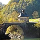 Le nouveau pont et la chapelle de Sarrance