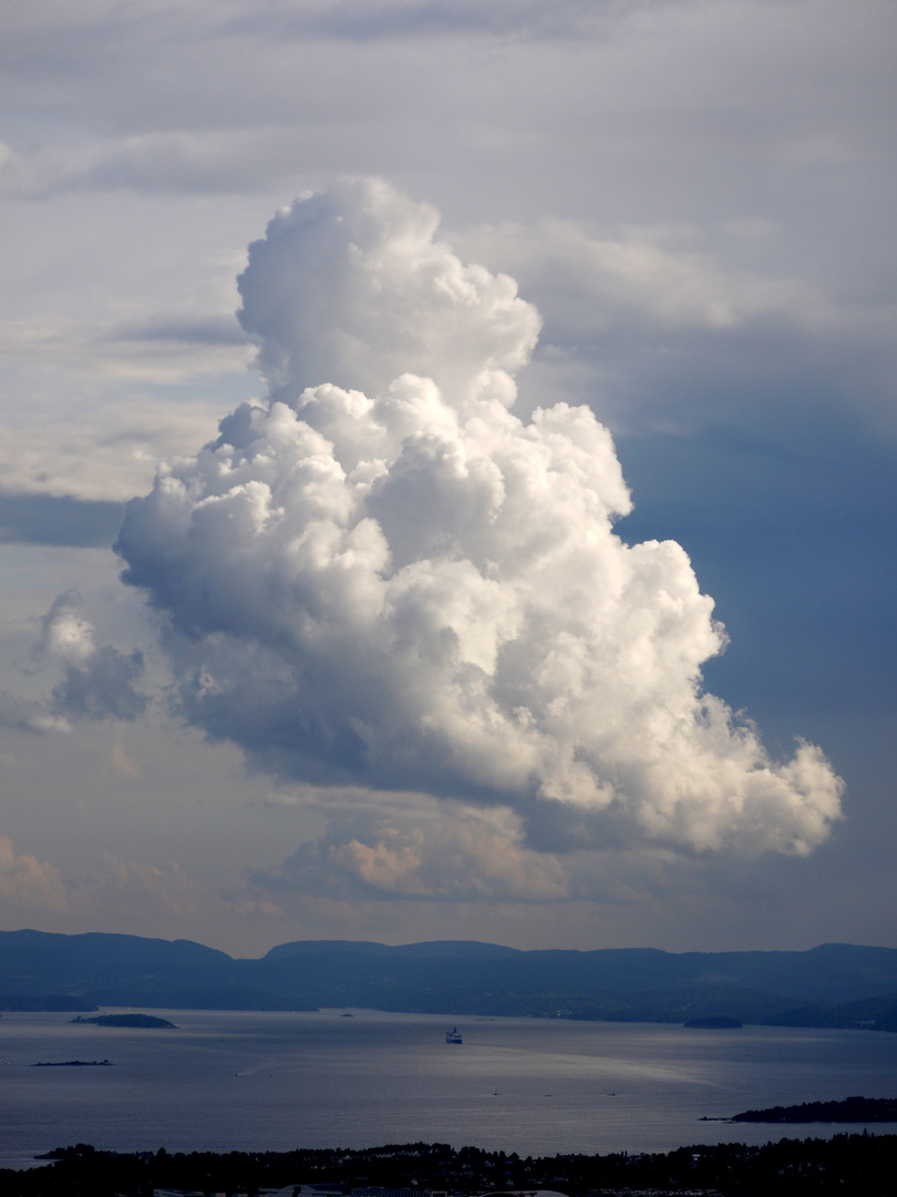 le nuage en forme de ..?