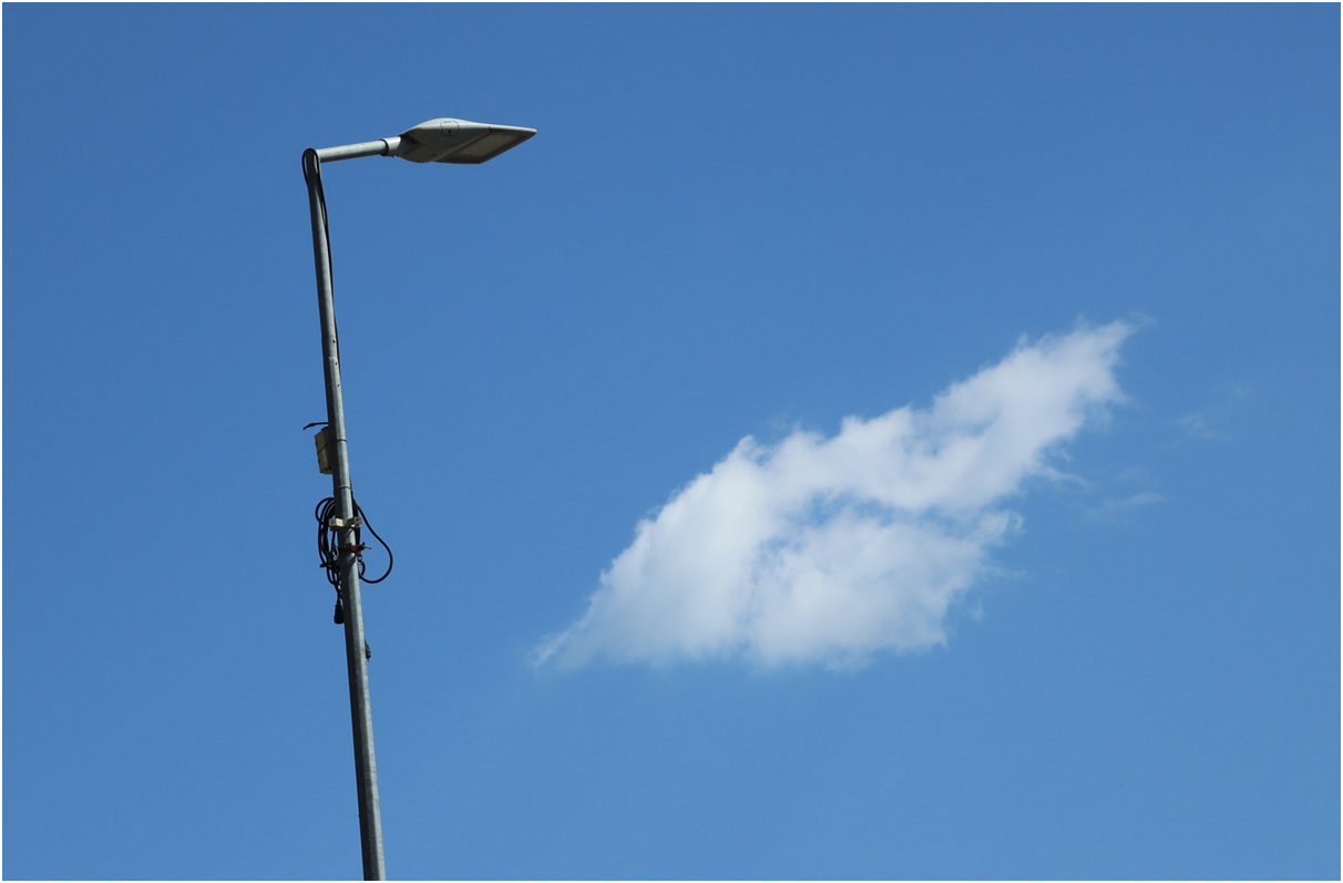  Le nuage et le lampadaire