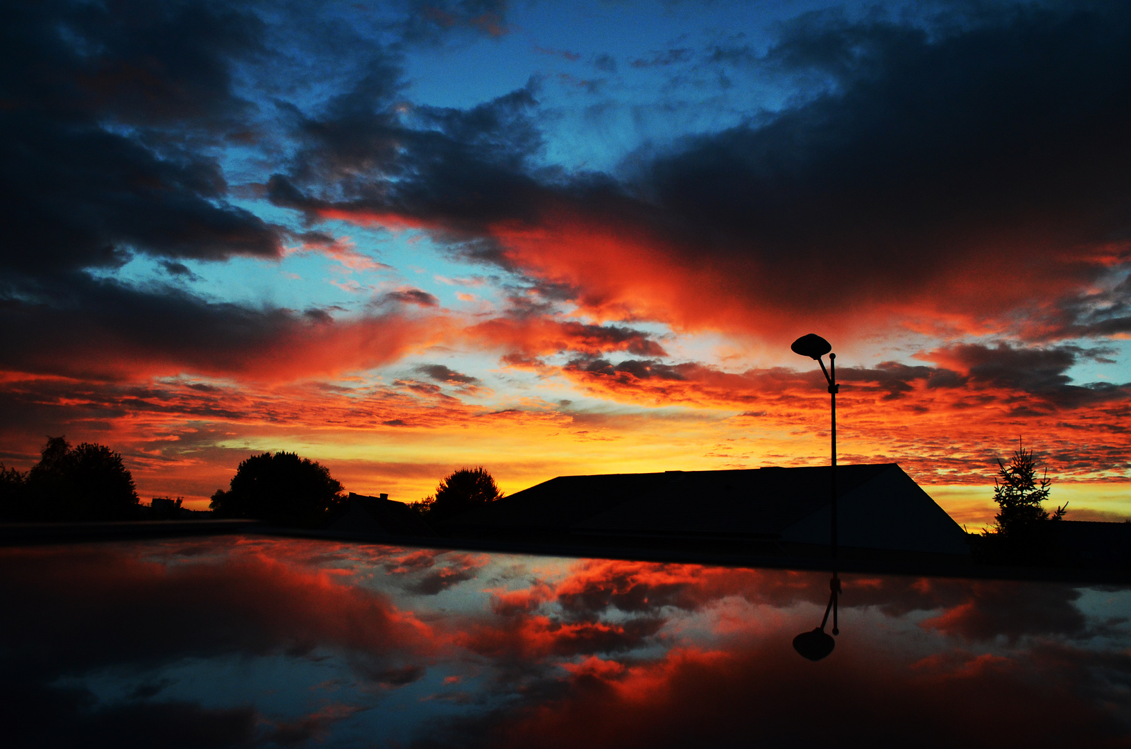 le nuage rouge