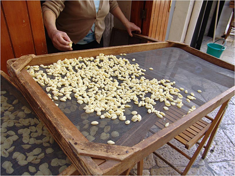 *Le orecchiette sono molto buone* gesehen in Bari