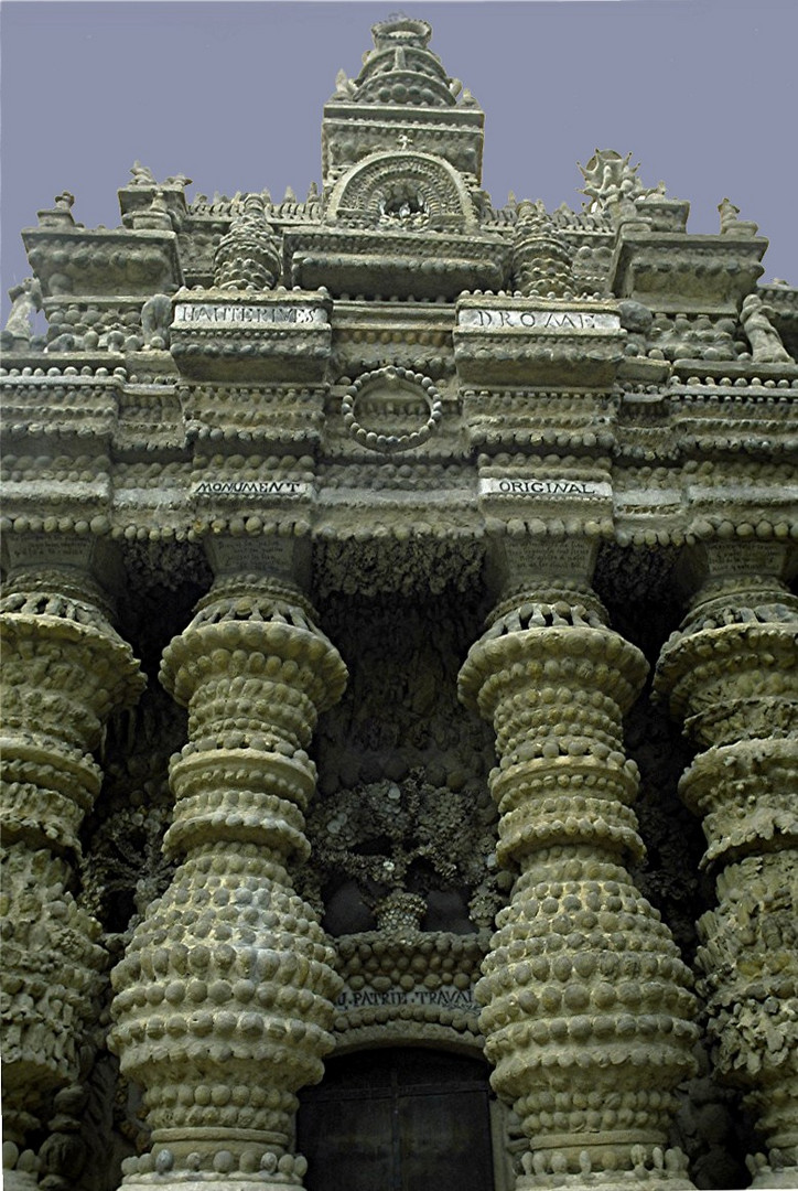 LE PALAIS IDEAL DU FACTEUR CHEVAL Le monument original