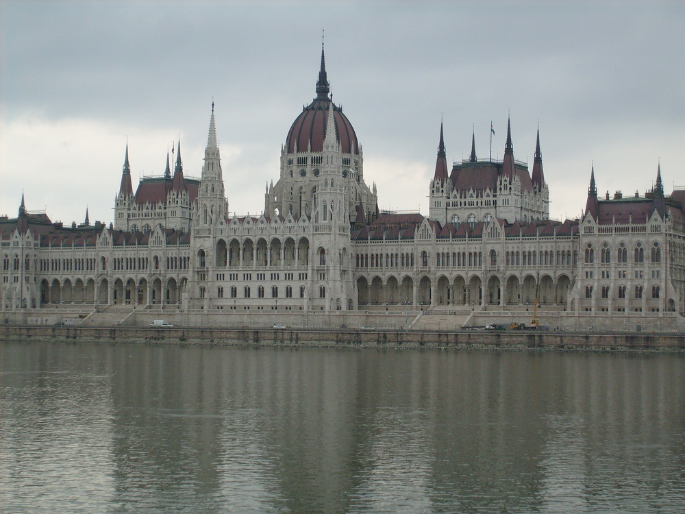 LE PARLEMENT DE BUDAPEST