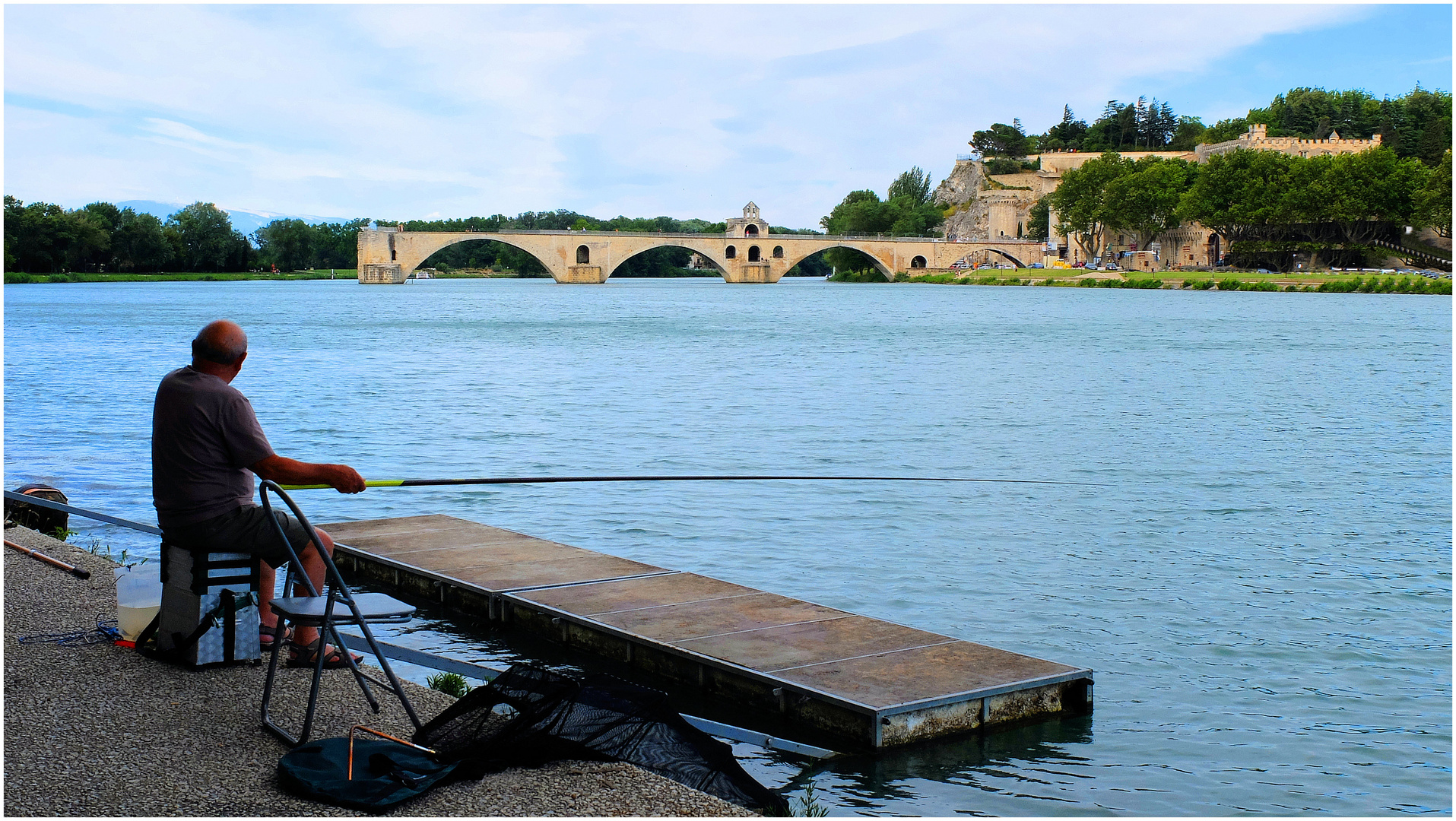 Le pêcheur du pont