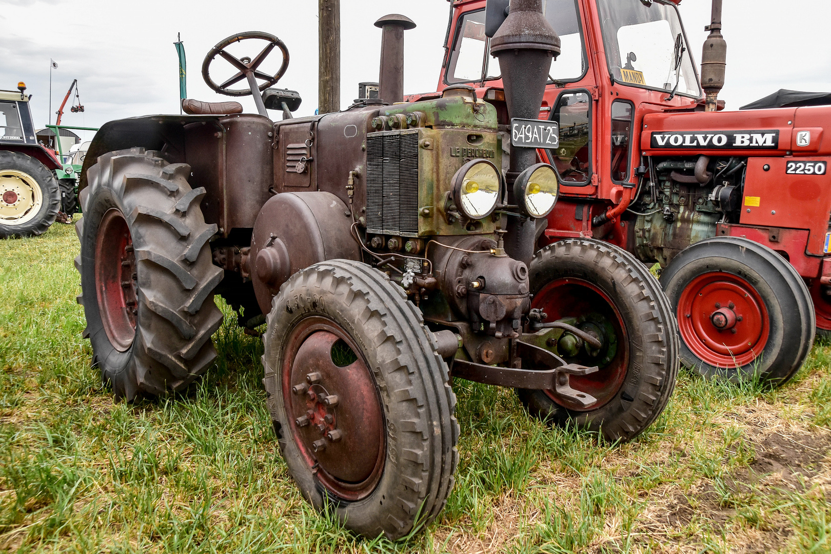 LE PERCHERON T 25 (1)