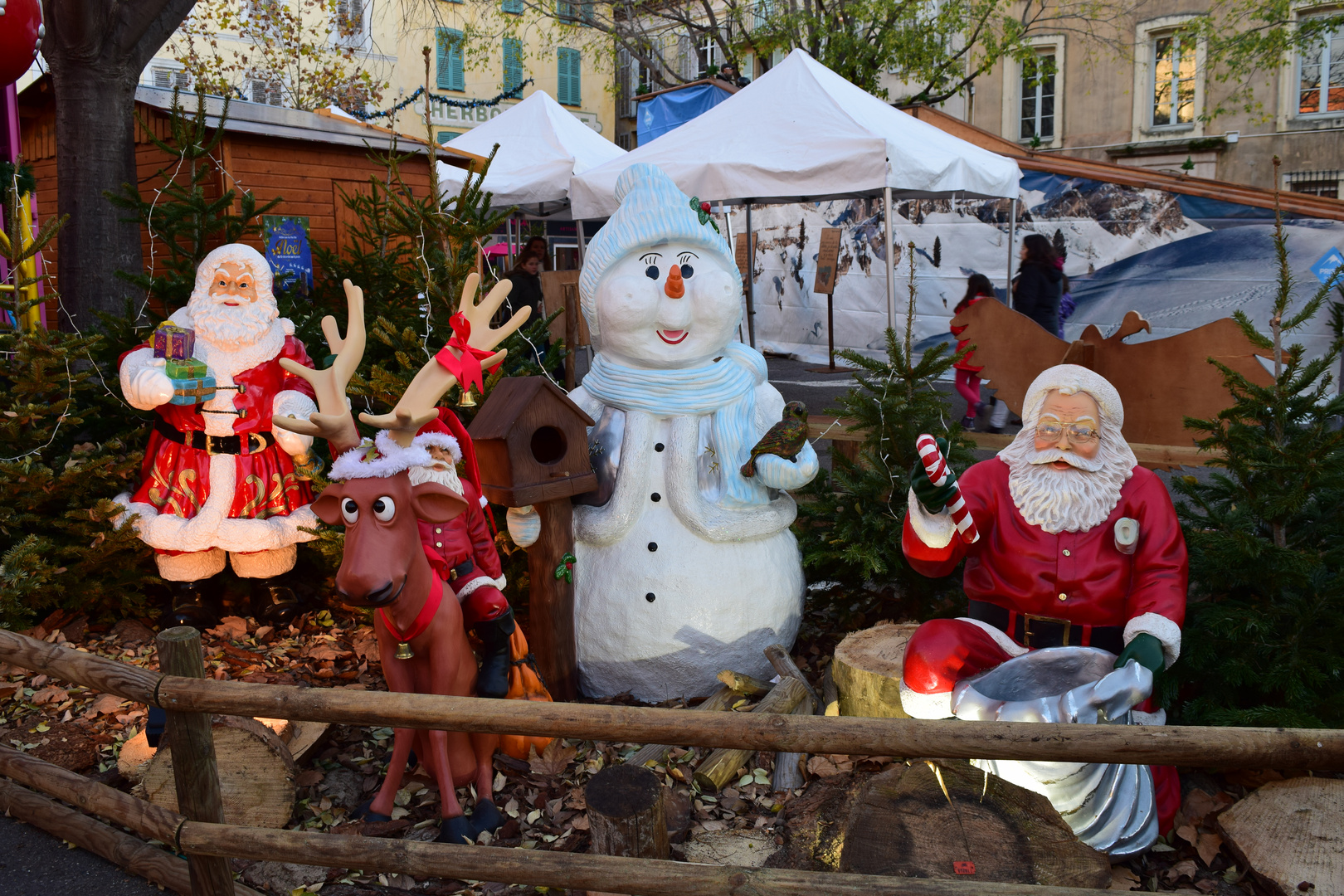 Le père Noël vous donne rendez l'année prochaine