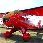 Le petit avion rouge avec....