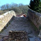 Le petit pont de pierre..