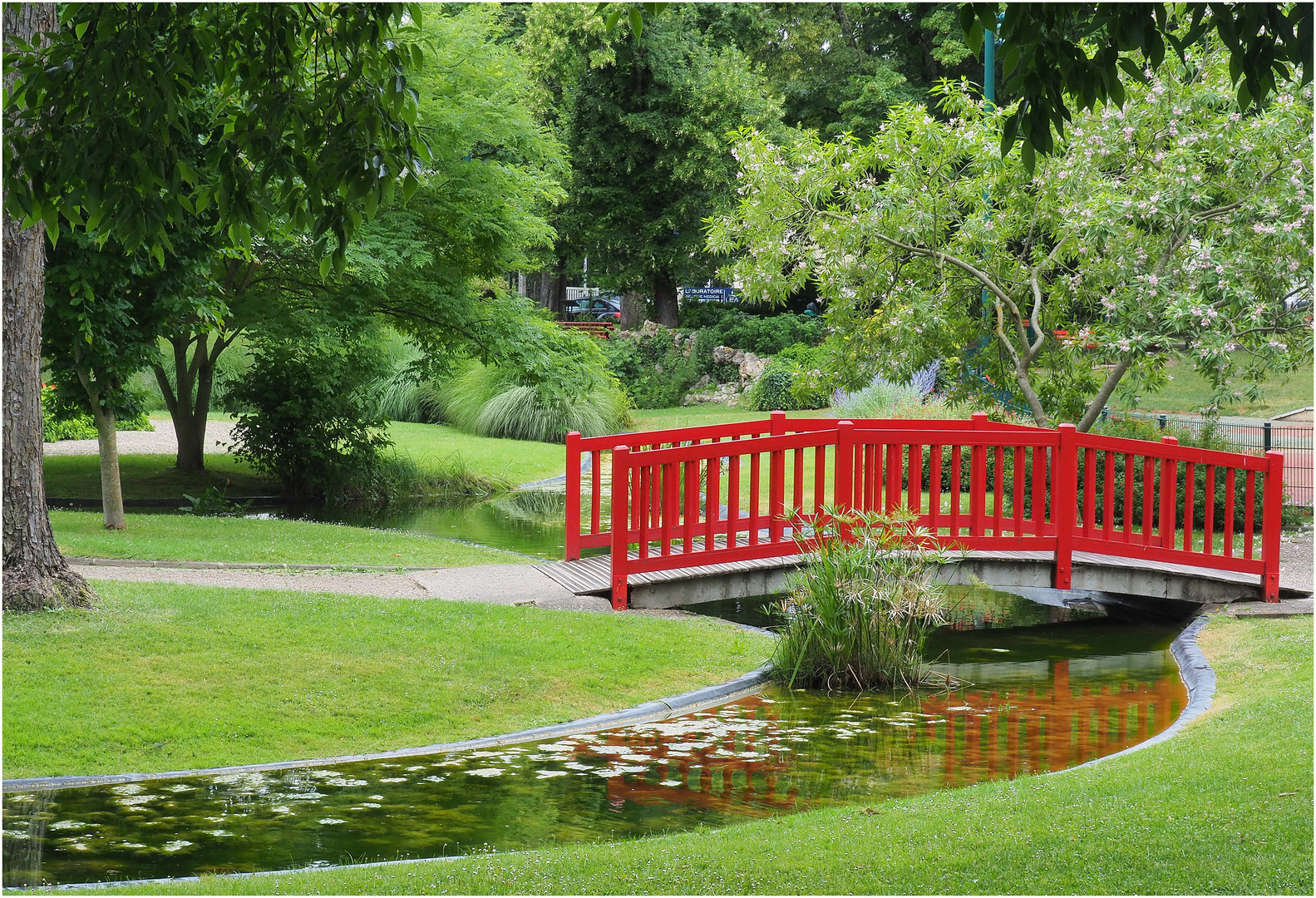 Le petit pont du Jardin Jayan  -  Agen