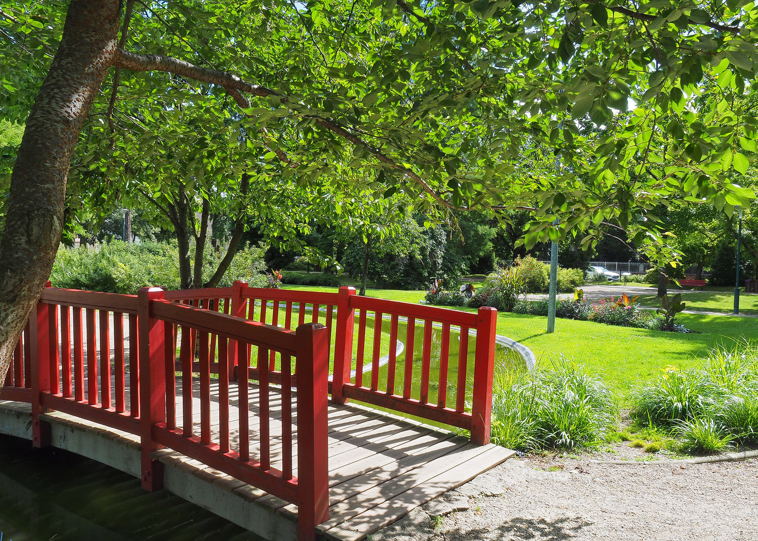 Le petit pont rouge, pour ce lundi !