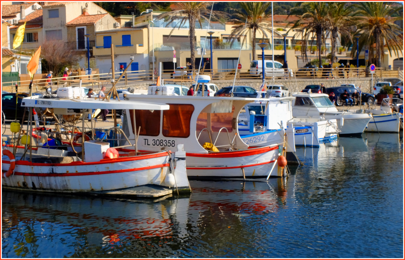 Le petit port photo et image europe france provence Le petit port photo et image europe france provence