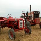 le petit tracteur rouge et son grand frère