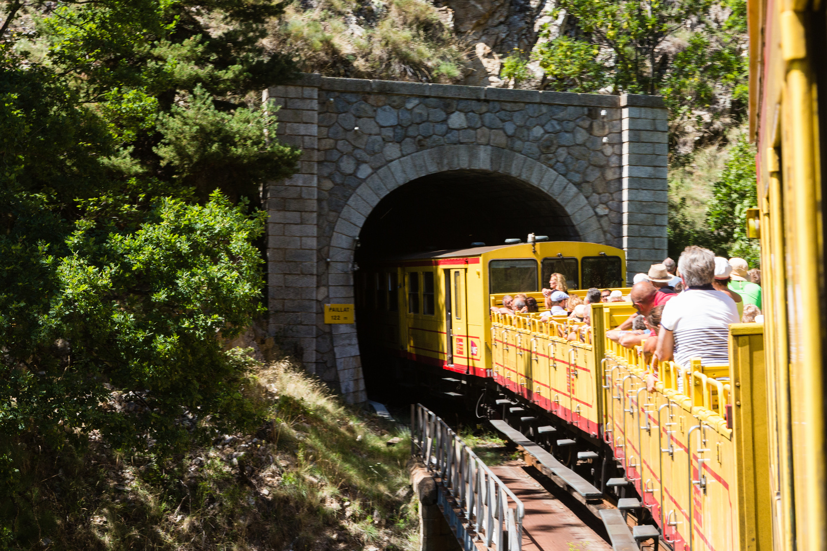 Le Petit Train Jaune "Canari" II...