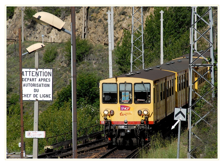 Le Petit Train Jaune