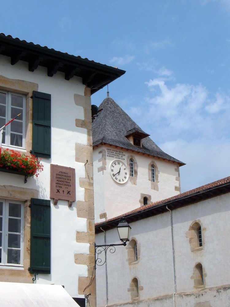 le petit village de sare - pays basque