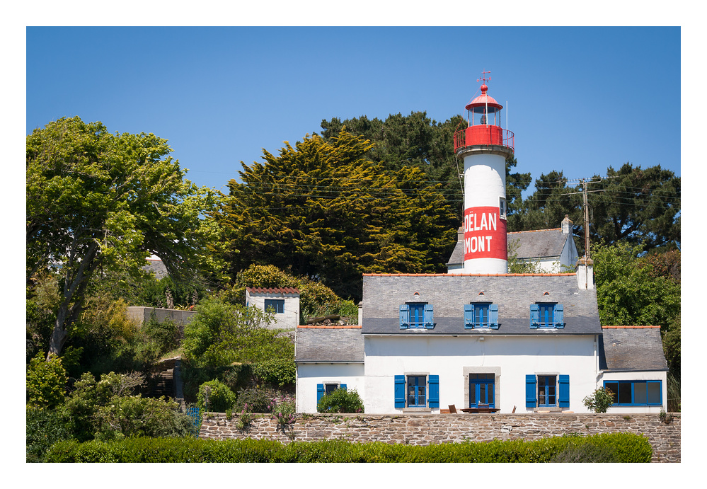 Le phare amont de Doëlan.