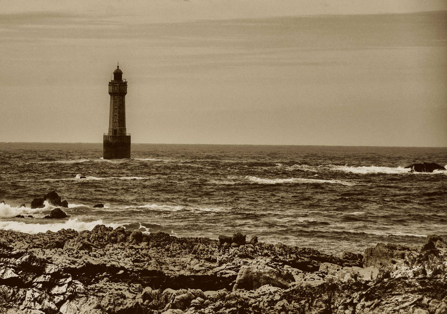 Le phare de la Jument photo et image nature, paysages, phare Images Le phare de la Jument photo et image nature, paysages, phare Images