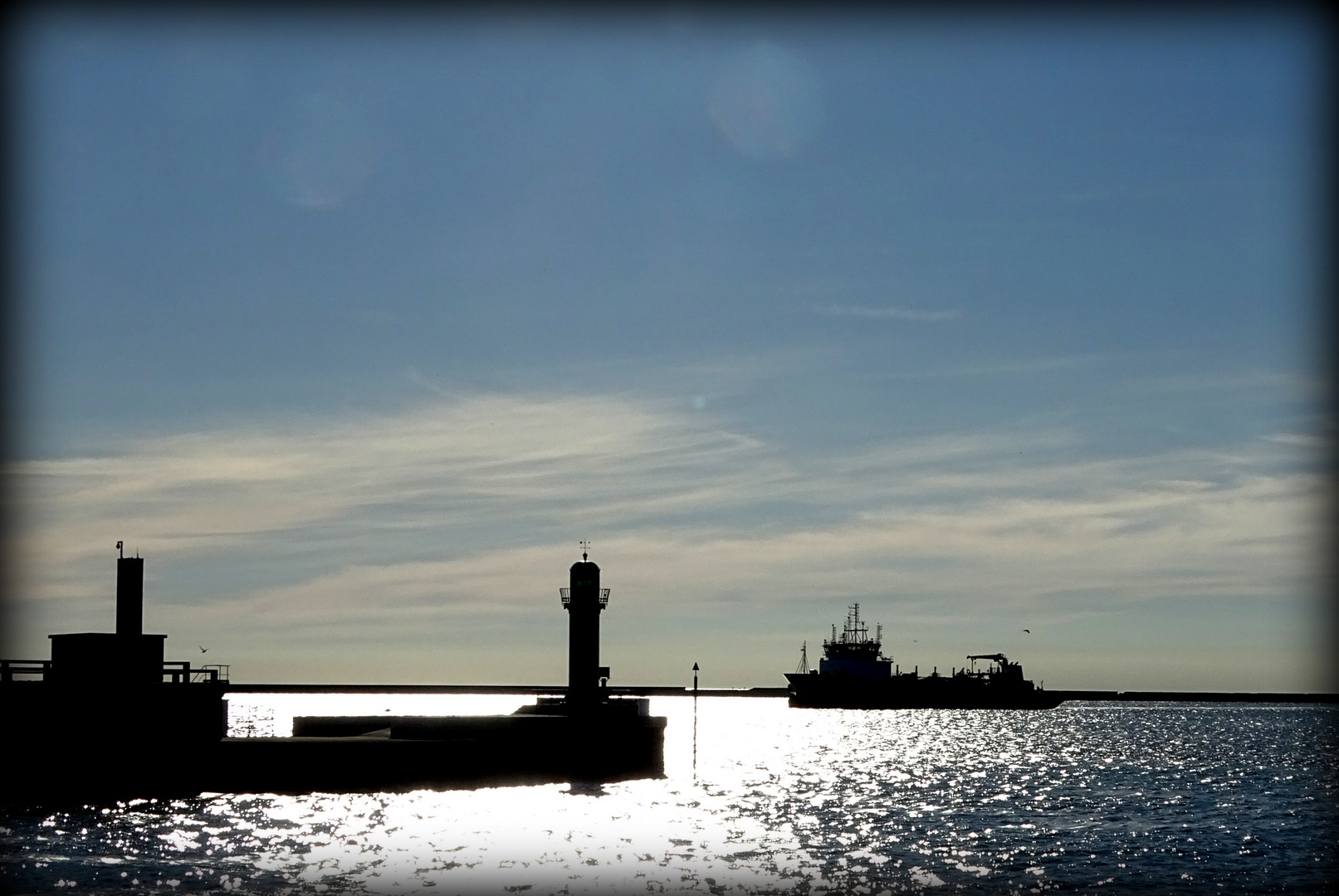 Le phare et la drague